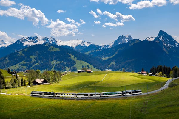 Goldenpass Zug im Berner Oberland (Foto: Swiss Travel System)