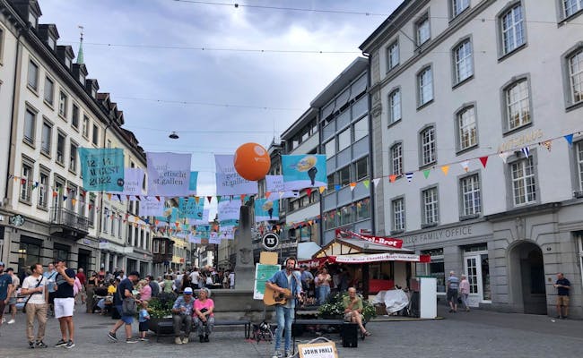 Fête des saltimbanques Aufgetischt St. Gallen (photo : Seraina Zellweger)