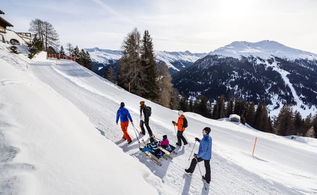Slittino (Foto: Destination Davos Klosters Martin Bissig)