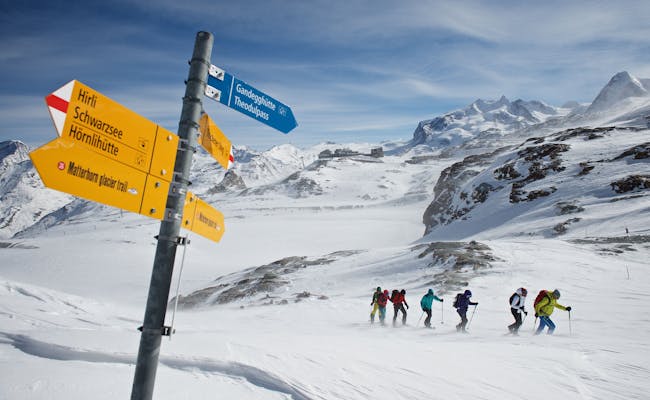  Snowshoeing Trockener Steg to Schwarzsee (Photo: Zermatt Tourism © Michael-Portmann)