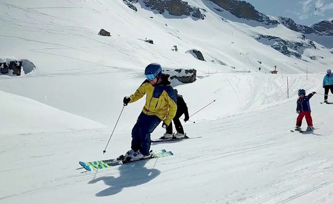 Faire du ski (photo : Bergbahnen Engstligenalp)