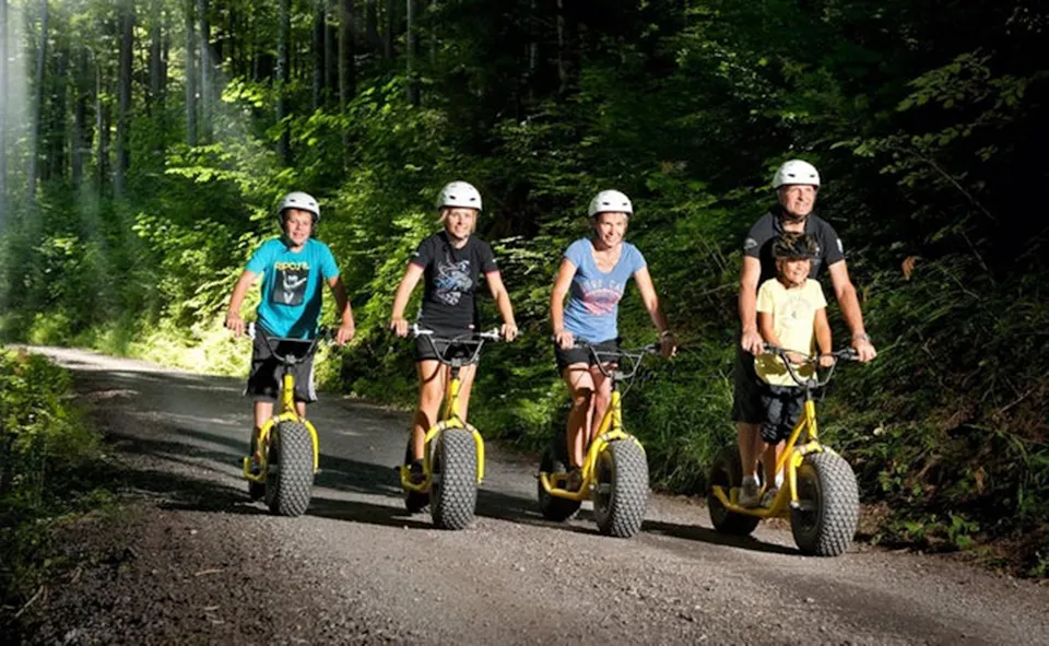 Interlaken Monster Scooter Isenfluh