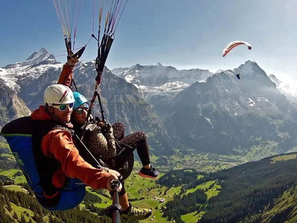Grindelwald First Gleitschirmfliegen