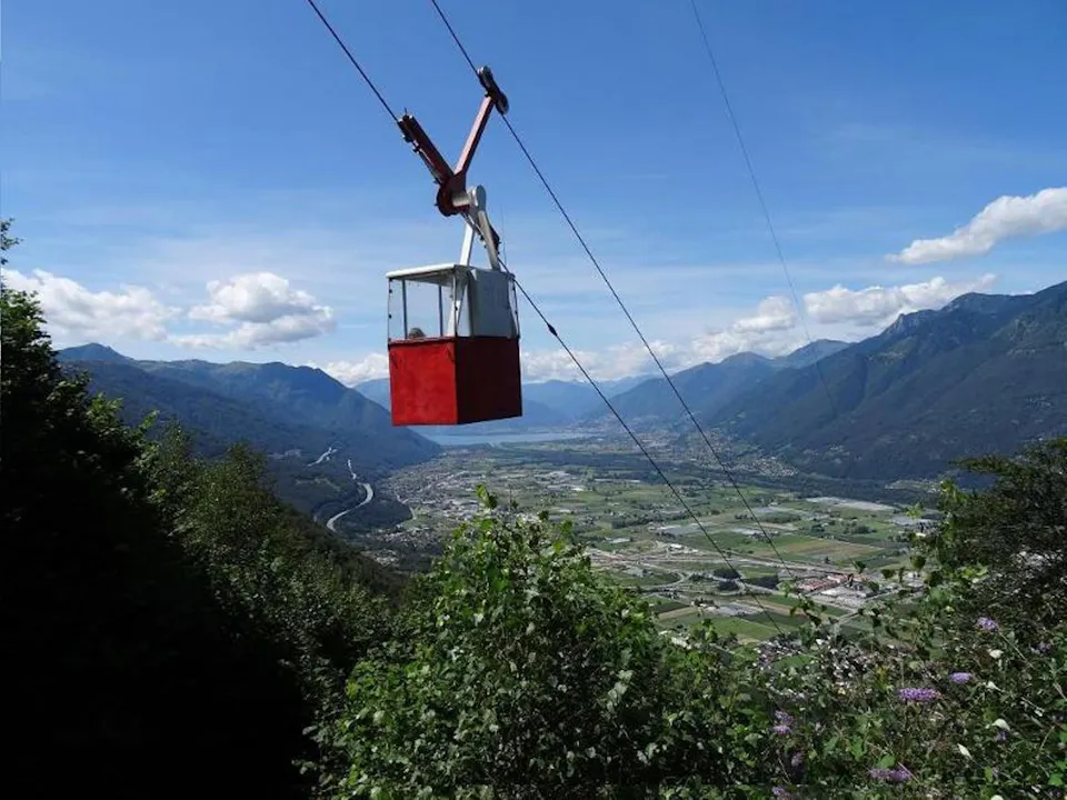 Tessin Bergbahnen Seilbahn Monti di Croveggia 