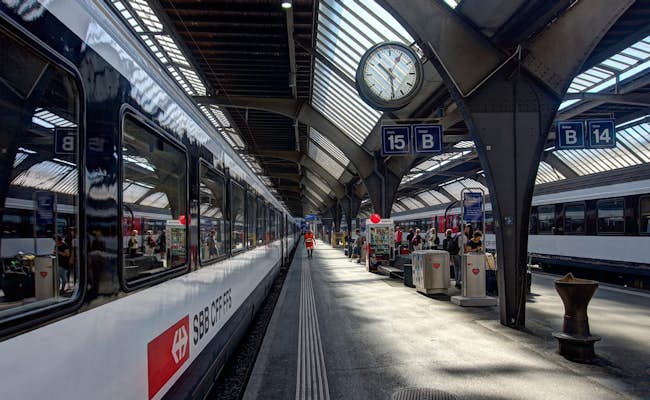 Stazione ferroviaria di Zurigo