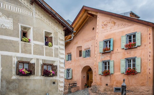 Typische Engadiner Häuser (Foto: Graubünden Ferien)