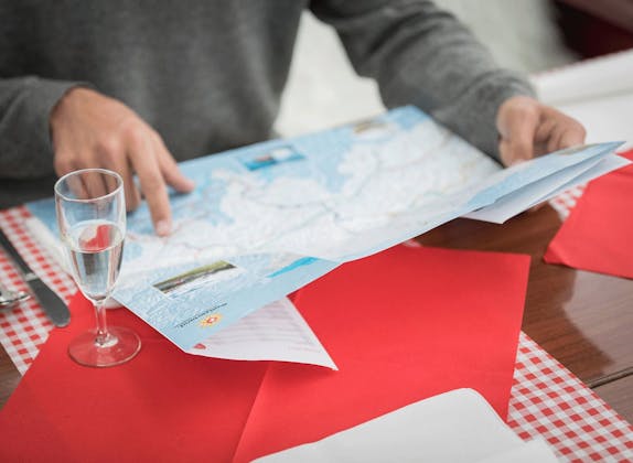 Swiss Half Fare Card: ค้นพบสวิตเซอร์แลนด์กับบัตรนี้และเพลิดเพลินกับการเดินทางด้วยรถไฟที่ไม่มีวันลืม.