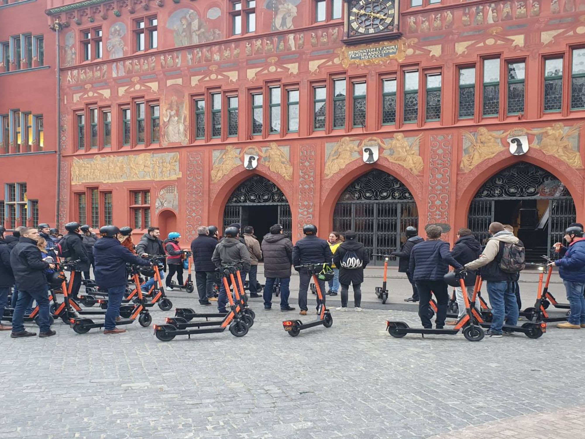 Escooter à Bâle : Découvre la ville avec des E-Scooters modernes et vis les environs de près.