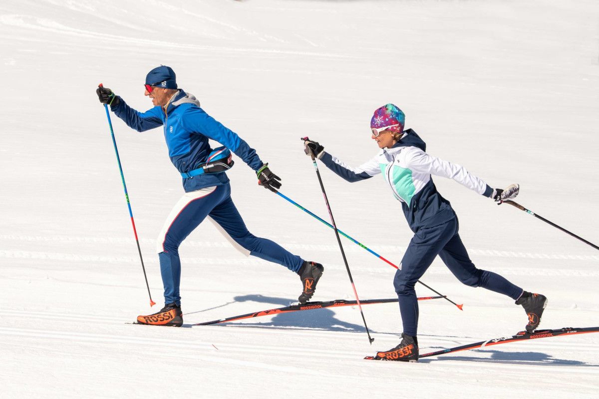Klasický běh na lyžích soukromý kurz v Davosu se dvěma osobami ve sněhu