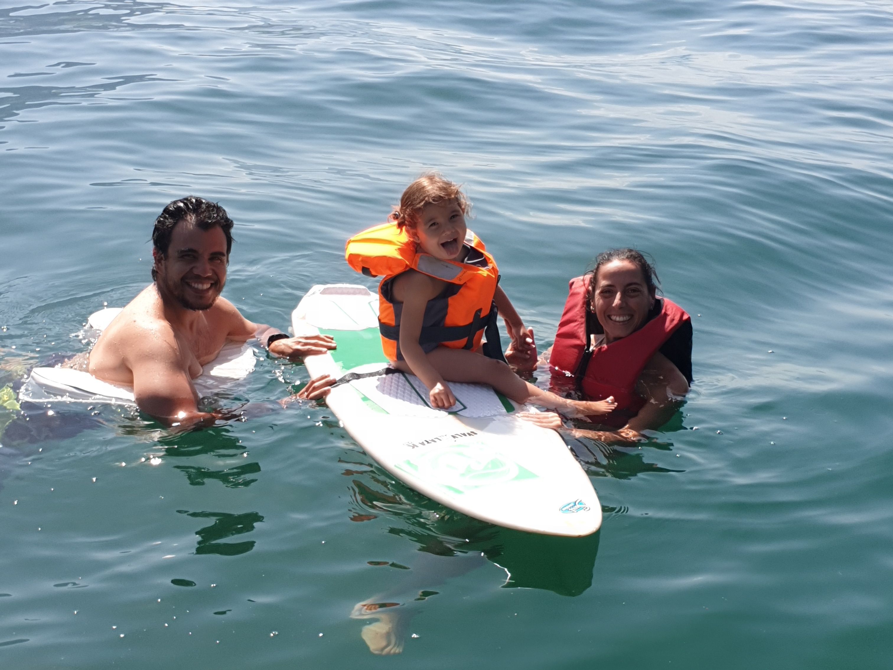 Bootstour Vierwaldstättersee mit Kindern, Schwimmen und Surfen