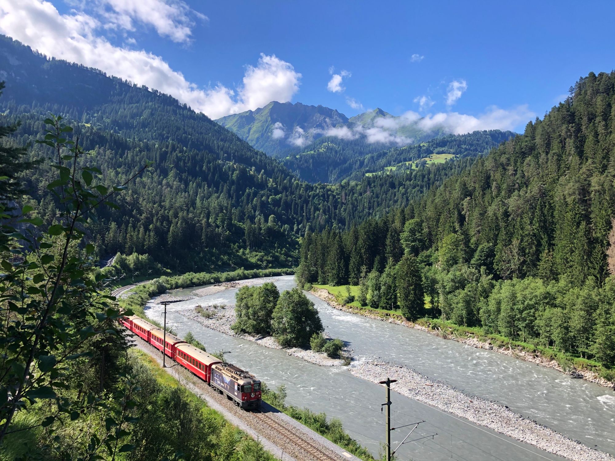 The 9 most important railway passes for your trip in Switzerland ...