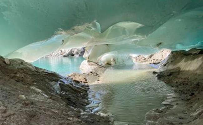 Grotte de glace (Photo : Suisse Tourisme MySwitzerland))