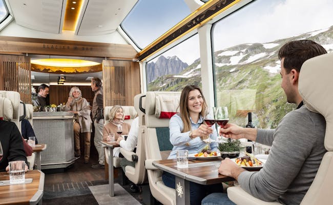 The Excellence Class on the Glacier Express (Photo: Glacier Express AG)