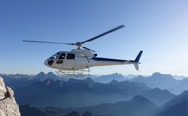 Helicopter flight sightseeing flight (Photo: Fun Flights)
