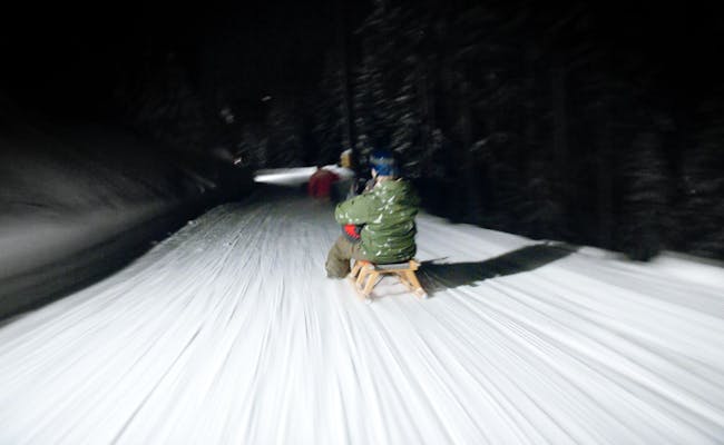 Night sledding (Photo: Lenzerheide vacation region Bernd Kammerer)