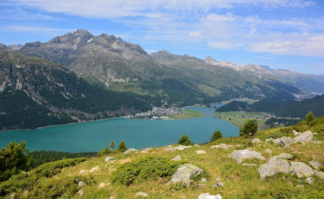  Escursione sul sentiero panoramico Silvaplana (Foto: Engadin St. Moritz Tourism)