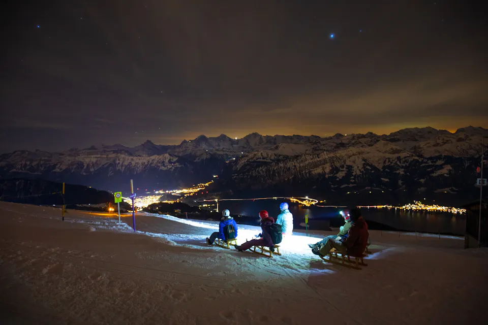 Polterabend Niederhorn Sternenschlitteln Jungfraumassiv