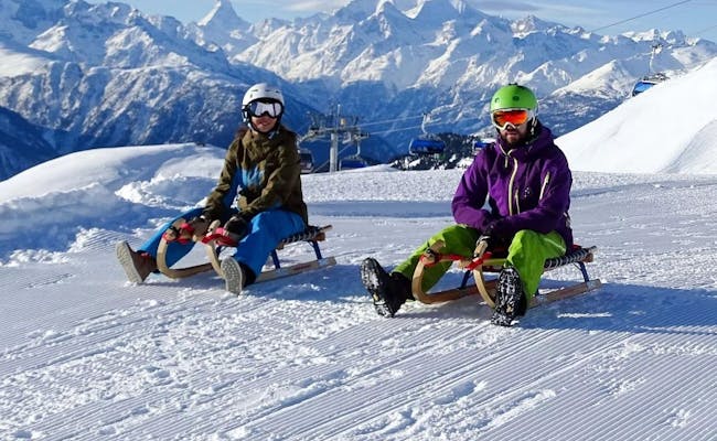Schlitteln Riederalp (Foto: Aletsch Arena)