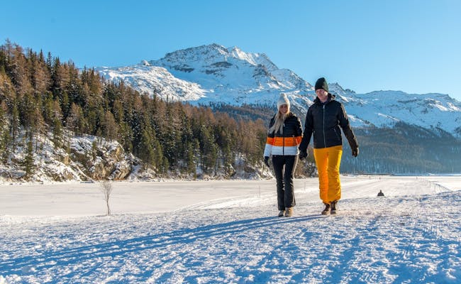 Randonnée hivernale (photo : Engadin St. Moritz Tourismus)