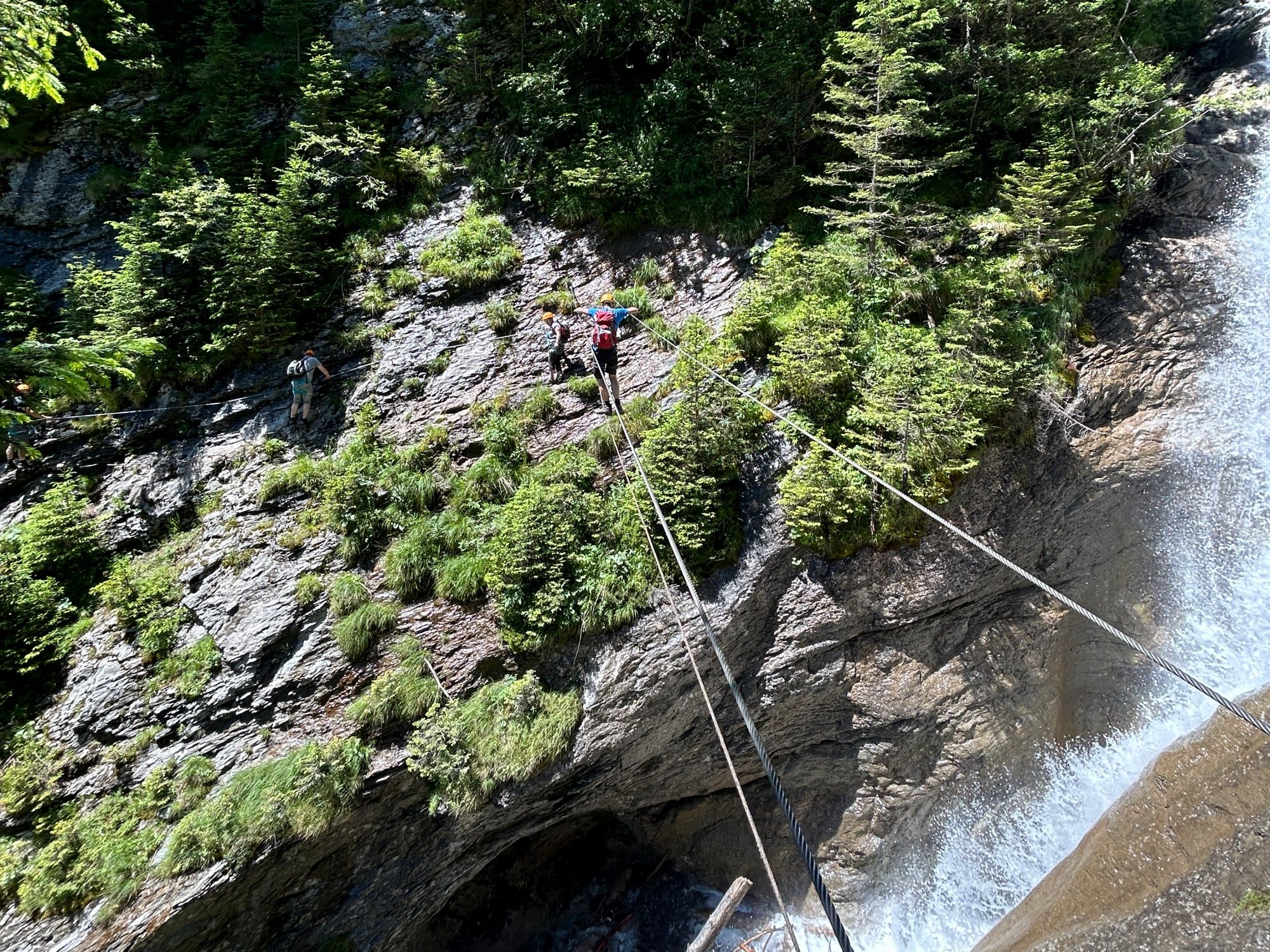 Via ferrata Mürren : Ressens le frisson de l'escalade dans une nature préservée.