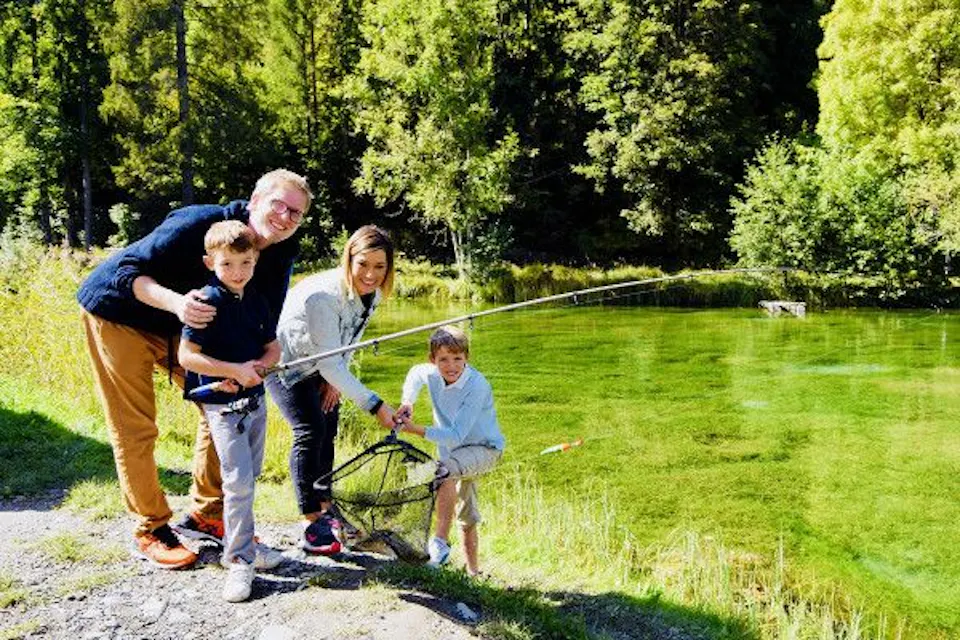 Familie Ausflug Schweiz  Fischen Gstaad 