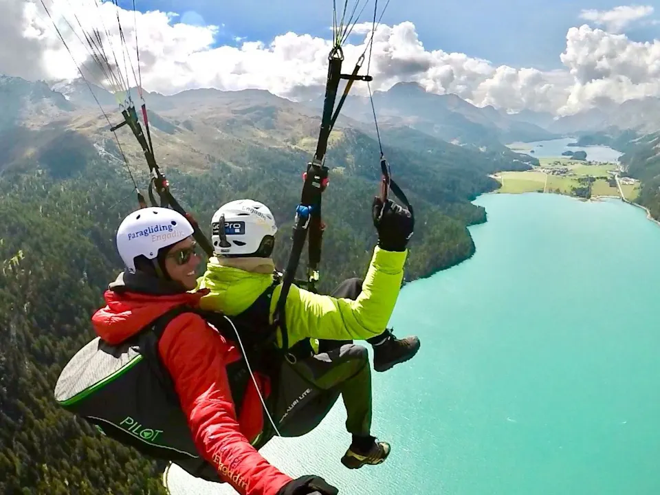 Gleitschirmfliegen Engadin