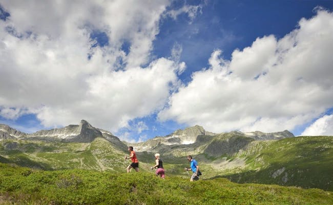 Wandern im Engadin (Foto: Graubünden Ferien Stefan Schlumpf)
