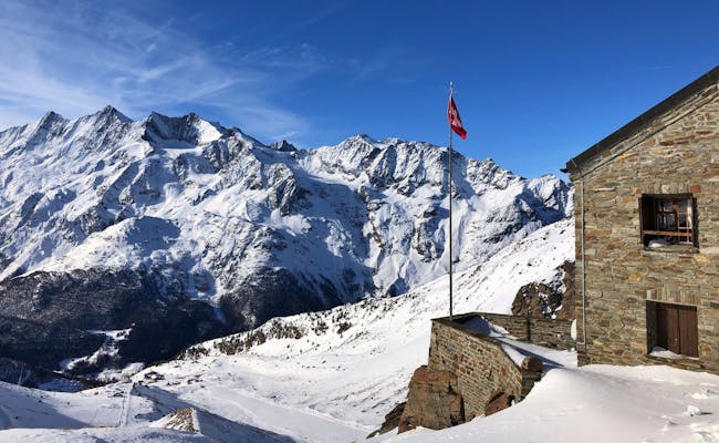 Mountain hut near Hochsaas in winter (Photo: Seraina Zellweger)