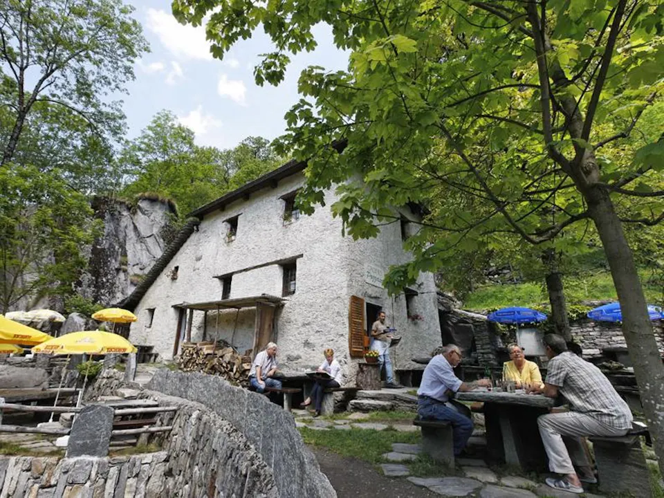 Tessin Grotto - zur Verfügung gestellt von: www.ticino.ch