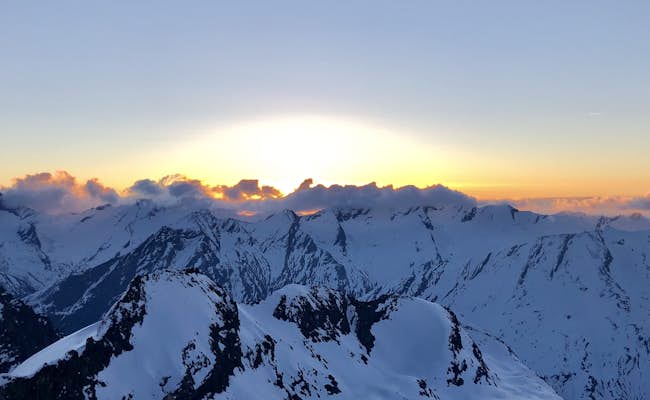 Sonnenaufgang (Foto: Bergbahnen Hohsaas)