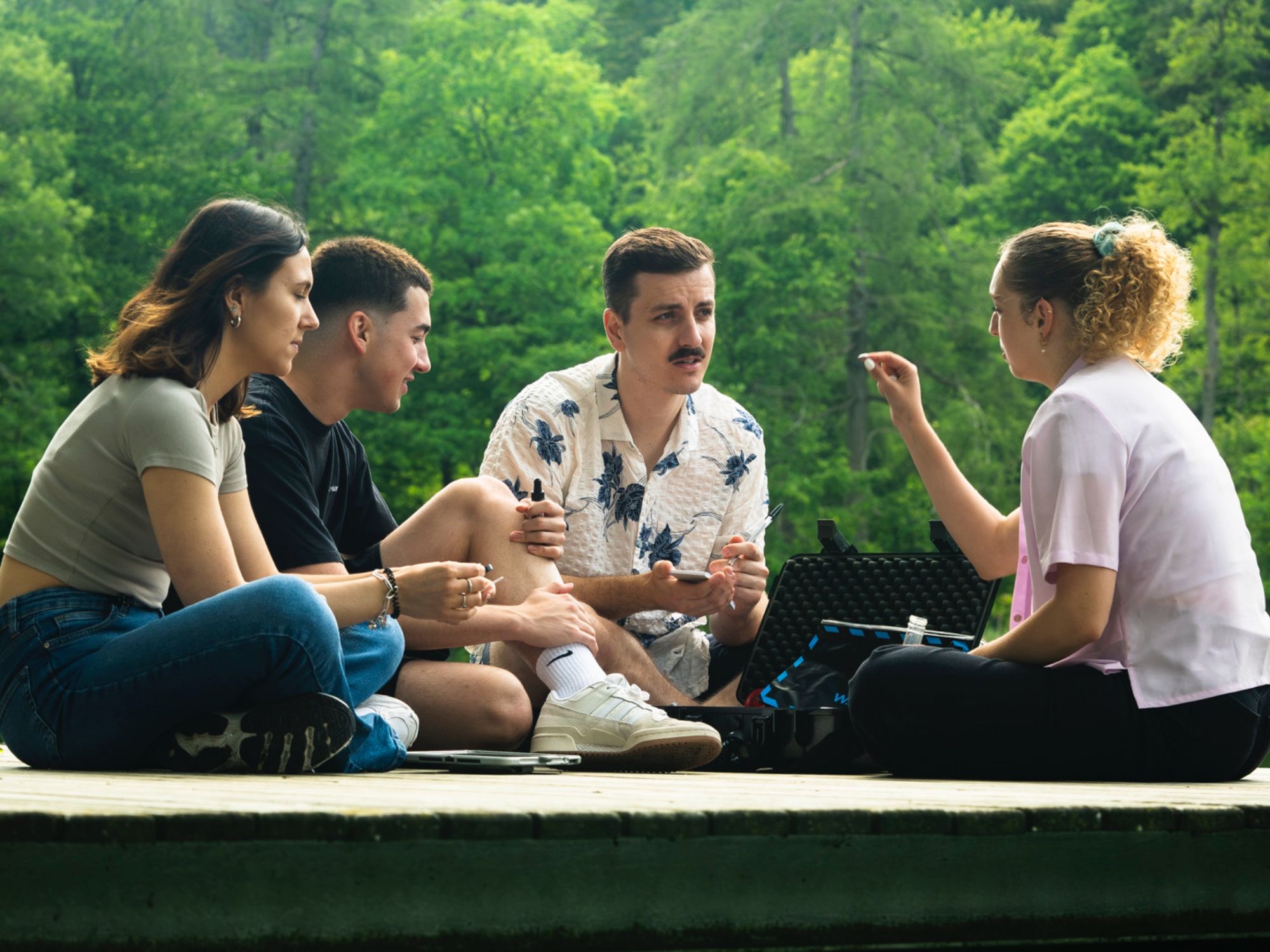 Квест-приключение в Санкт-Галле: группа переживает захватывающее приключение на свежем воздухе, идеально подходит для друзей.