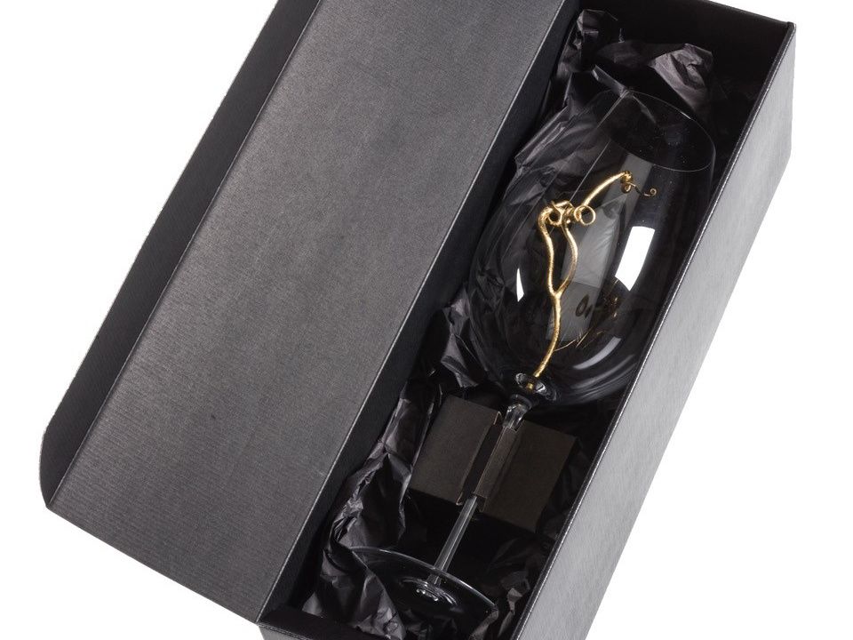 葡萄酒之旅：优雅的葡萄酒杯，礼品包装，享受悠闲的时光