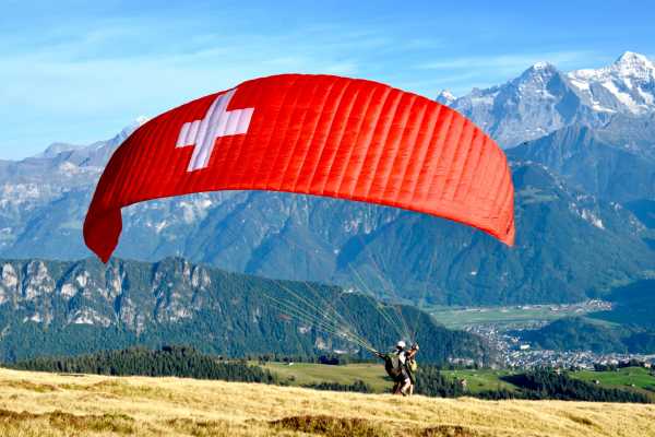 การร่อนพับในบีเทนเบิร์กพร้อมวิวภูเขาและทัศนียภาพ