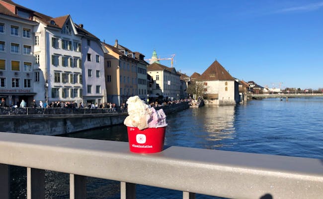 Ice cream sundae at the Vitaminsation in Solothurn (Photo: Seraina Zellweger)