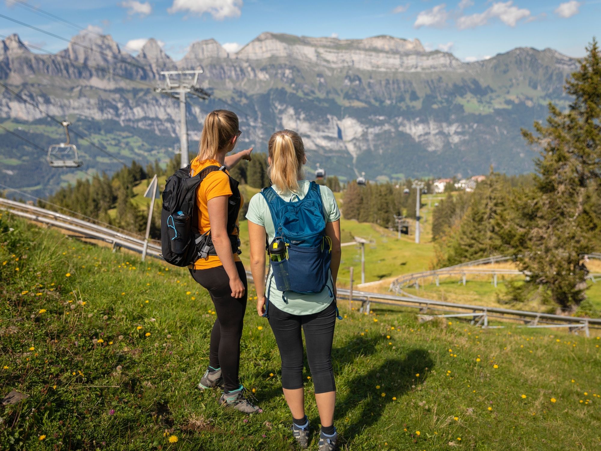 Randonnée gourmande : Découvre la nature de Flumserberg en chemin vers le restaurant de montagne.