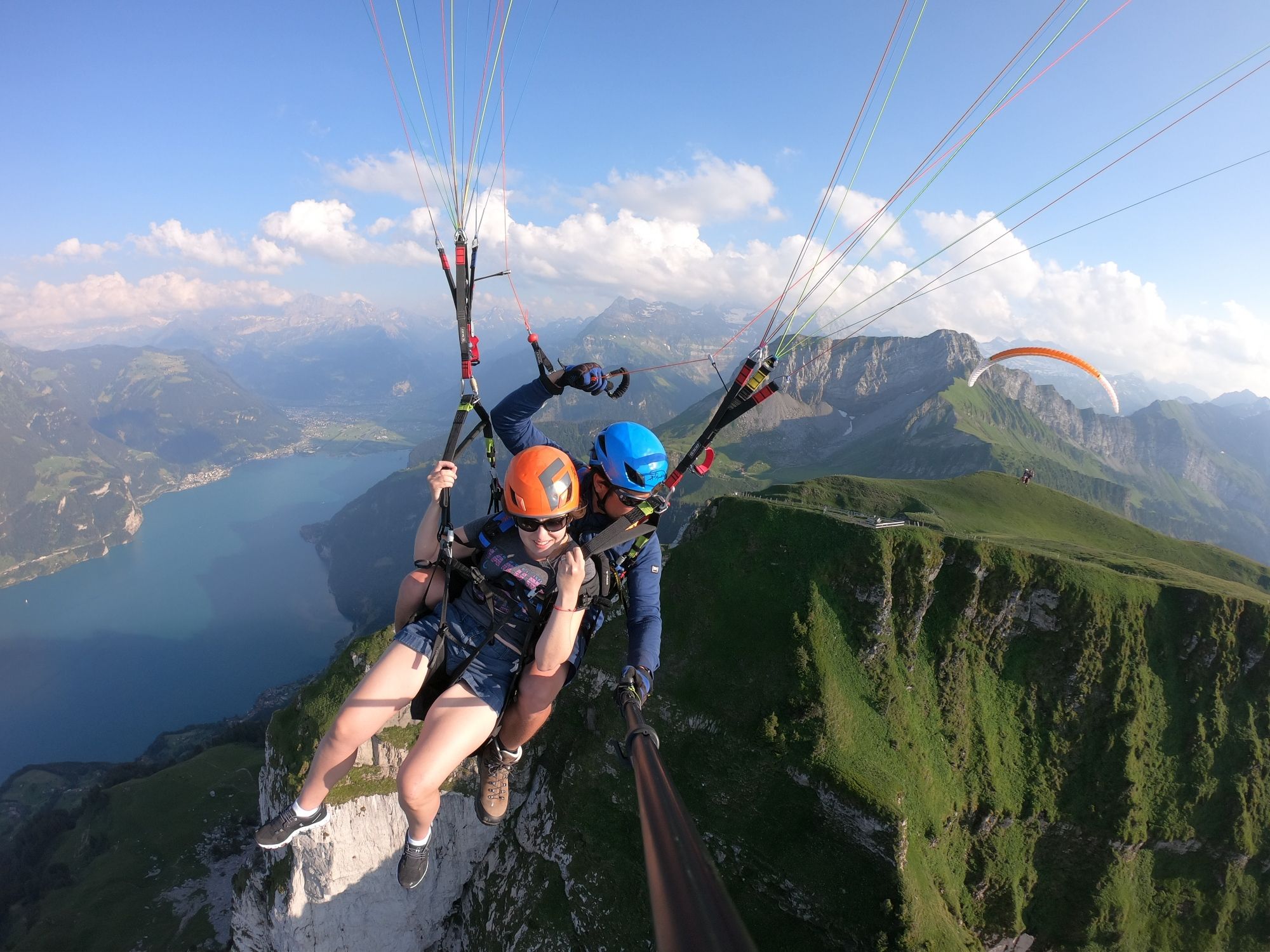 Paragliden: Beleef de tandem thermiekvlucht boven Luzern met een adembenemend uitzicht op de Alpen.