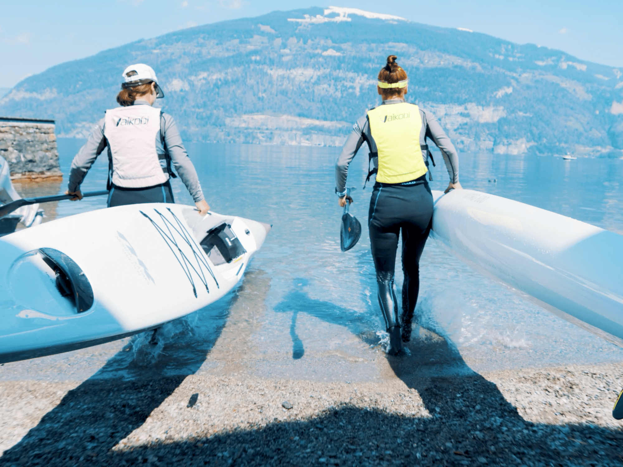 Cours de surf ski au lac de Thoune : découvre le sport et le plaisir en plein air avec des amis ou la famille.
