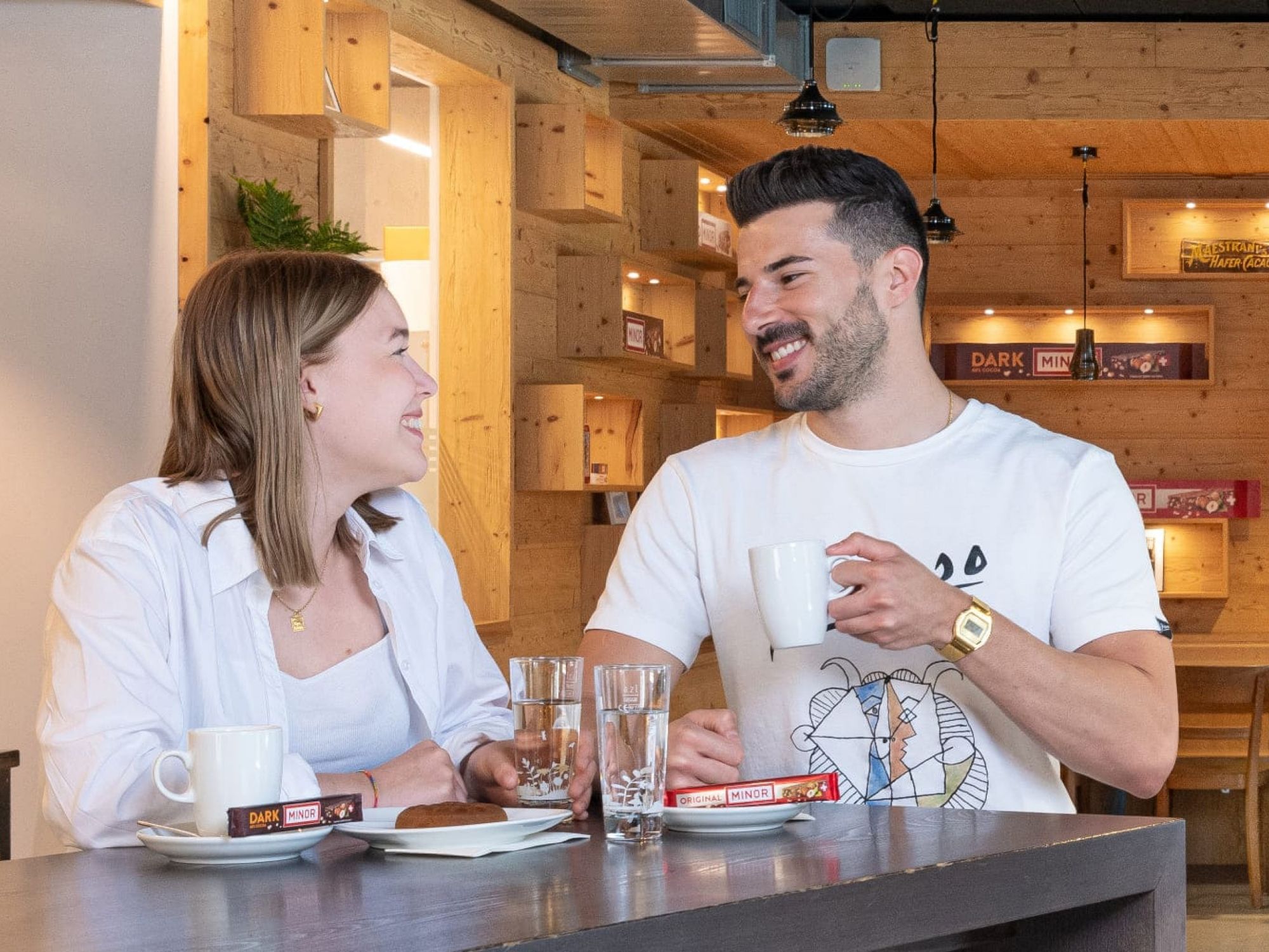 Minor Cafe : Une expérience café agréable dans le Chocolarium de Flawil avec de délicieuses collations et boissons.