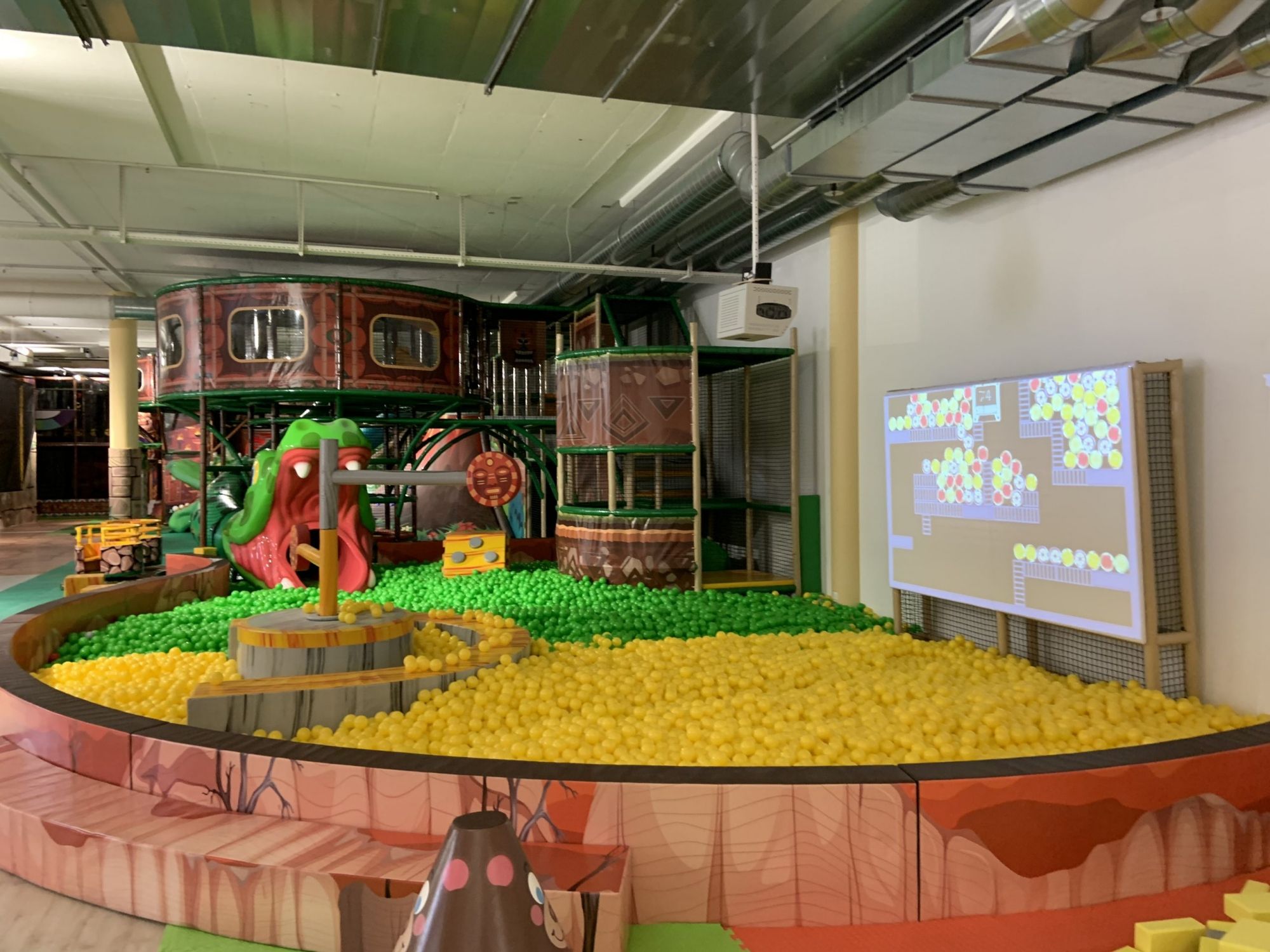 Kids Fun Park: Play area with colorful balls and crocodile for fun