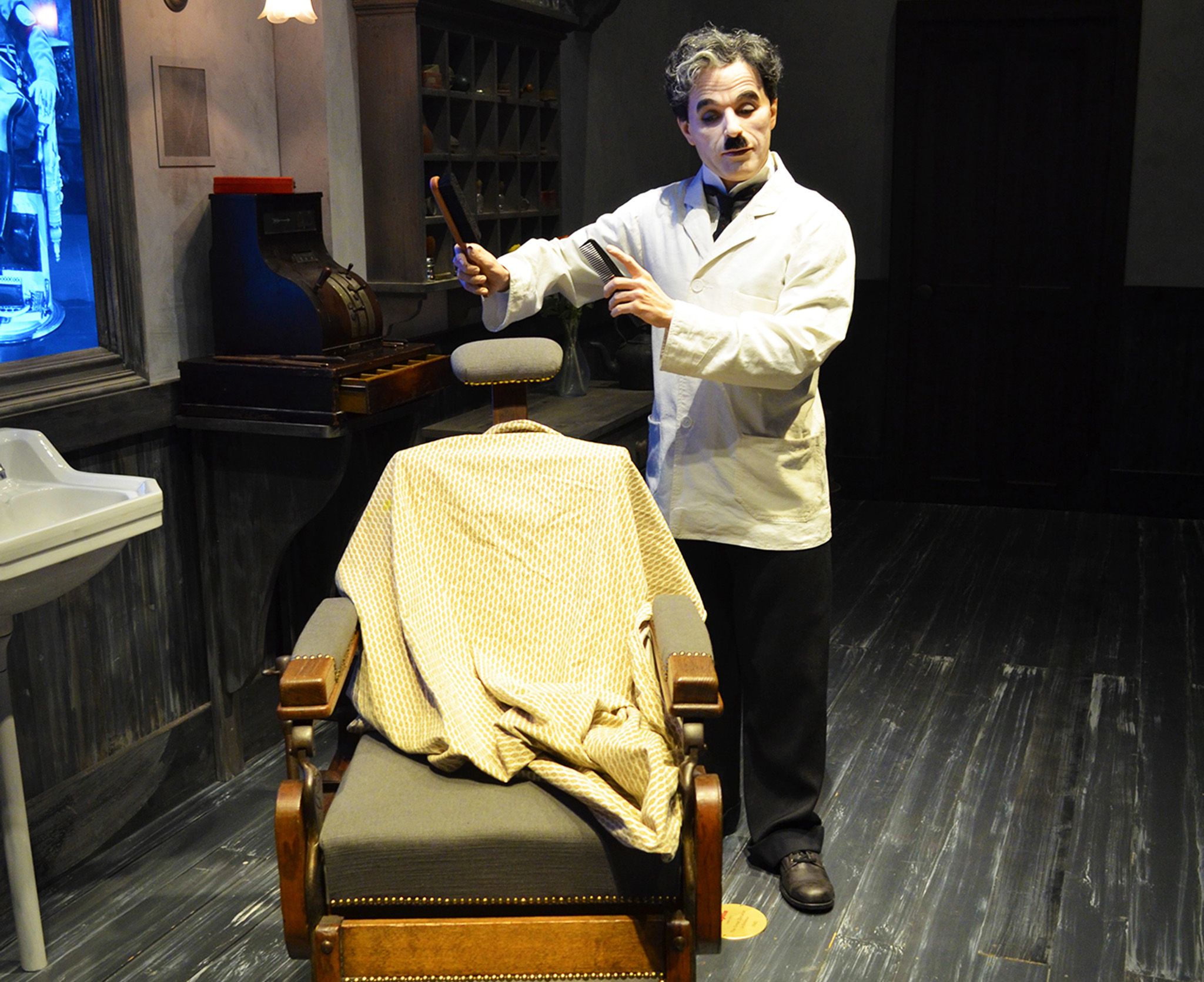 Dunia Chaplins: Terokai dunia menarik Charlie Chaplin di Vevey, penuh romantik dan seni