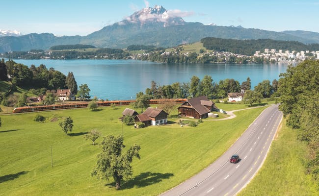 Le lac des Quatre-Cantons avec le Pilatus (photo : Suisse Tourisme Andre Meier)