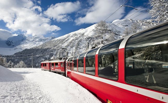 Bernina Express Zug (Foto: Graubünden Ferien Andrea Badrutt)