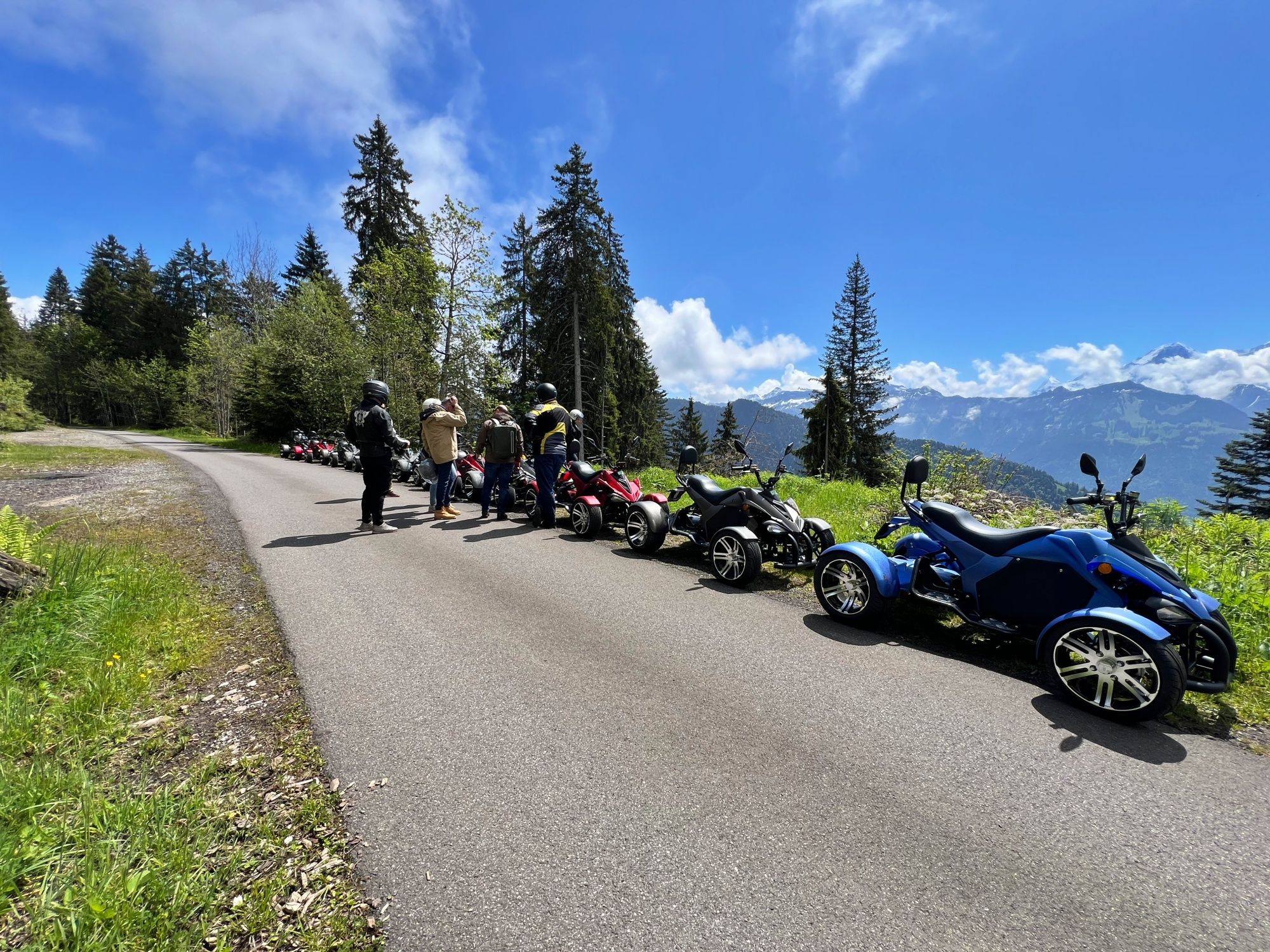 Perjalanan Quad Empat Hari: Rasakan pengalaman menegangkan berkendara di pegunungan Interlaken yang dikelilingi alam