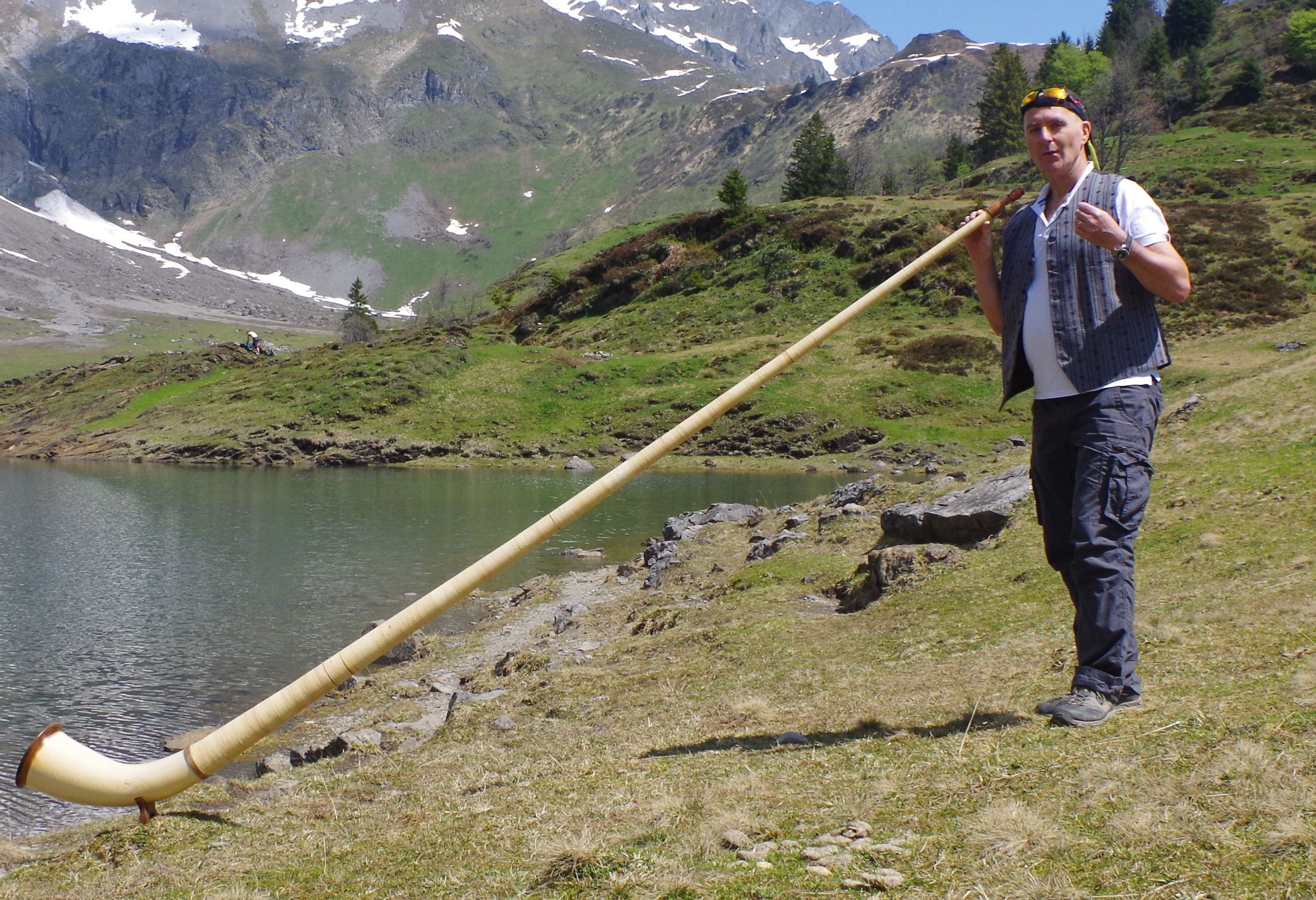 阿尔卑斯号角课程：在夏天的Glattalp享受大自然中的音乐。