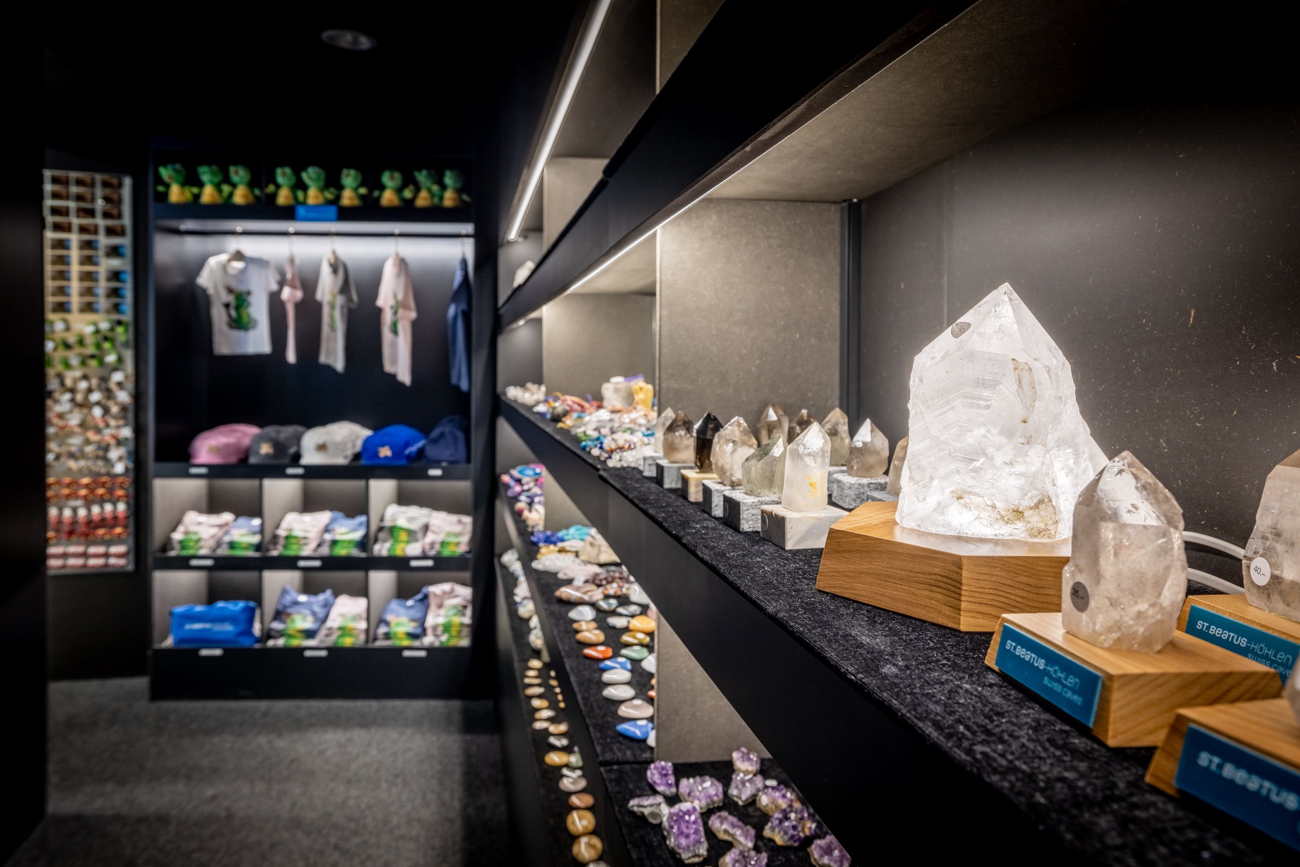 Beatushöhlen: Entdecke faszinierende Kristalle und Mineralien im Museum.