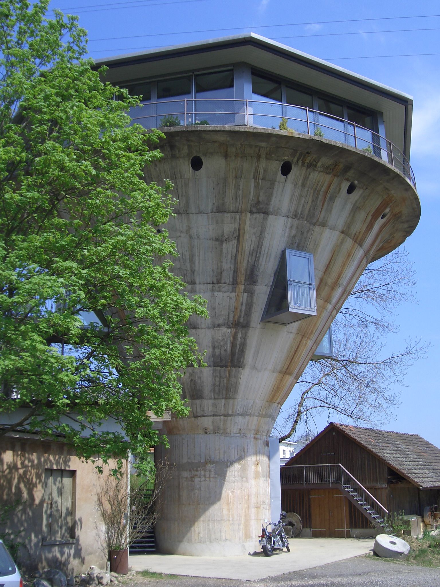 Hiking Stones Mine Tower: Visit the impressive mine tower in nature while hiking.
