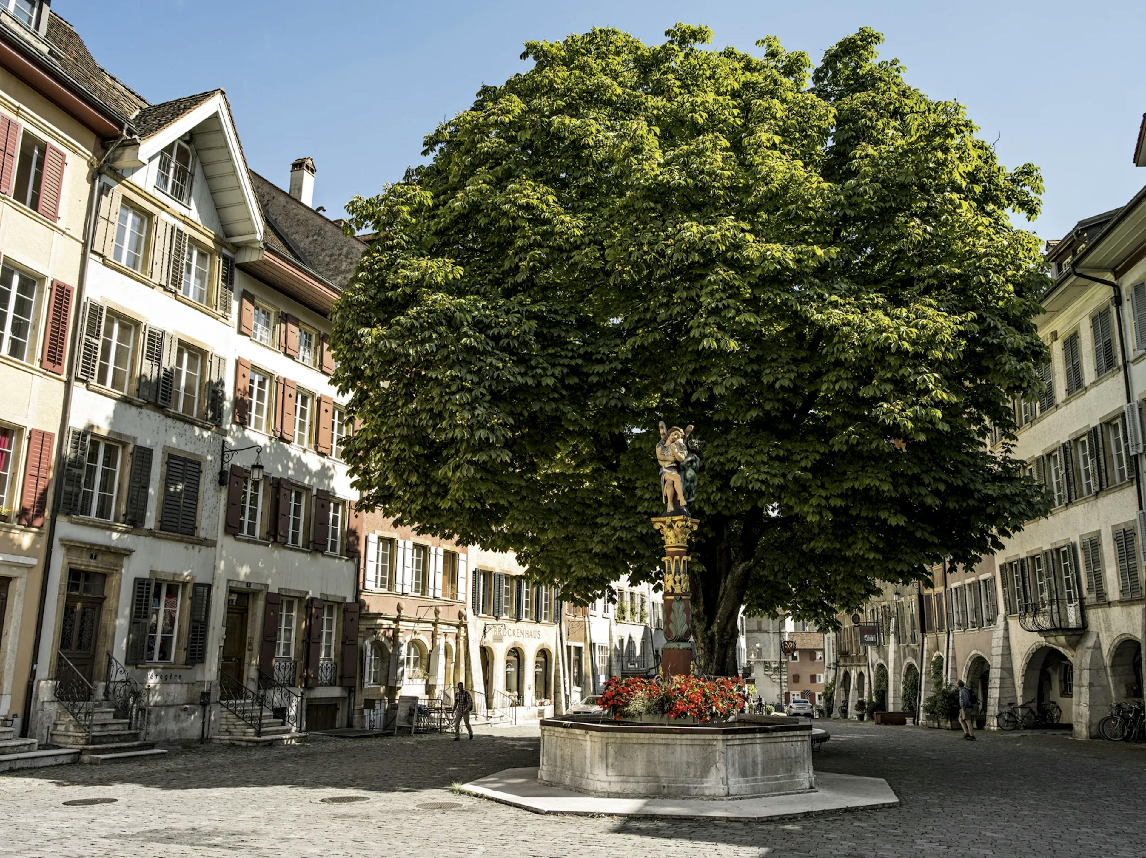 Biel Fountain (Photo: Switzerland Tourism/Markus Buehler-Rasom)