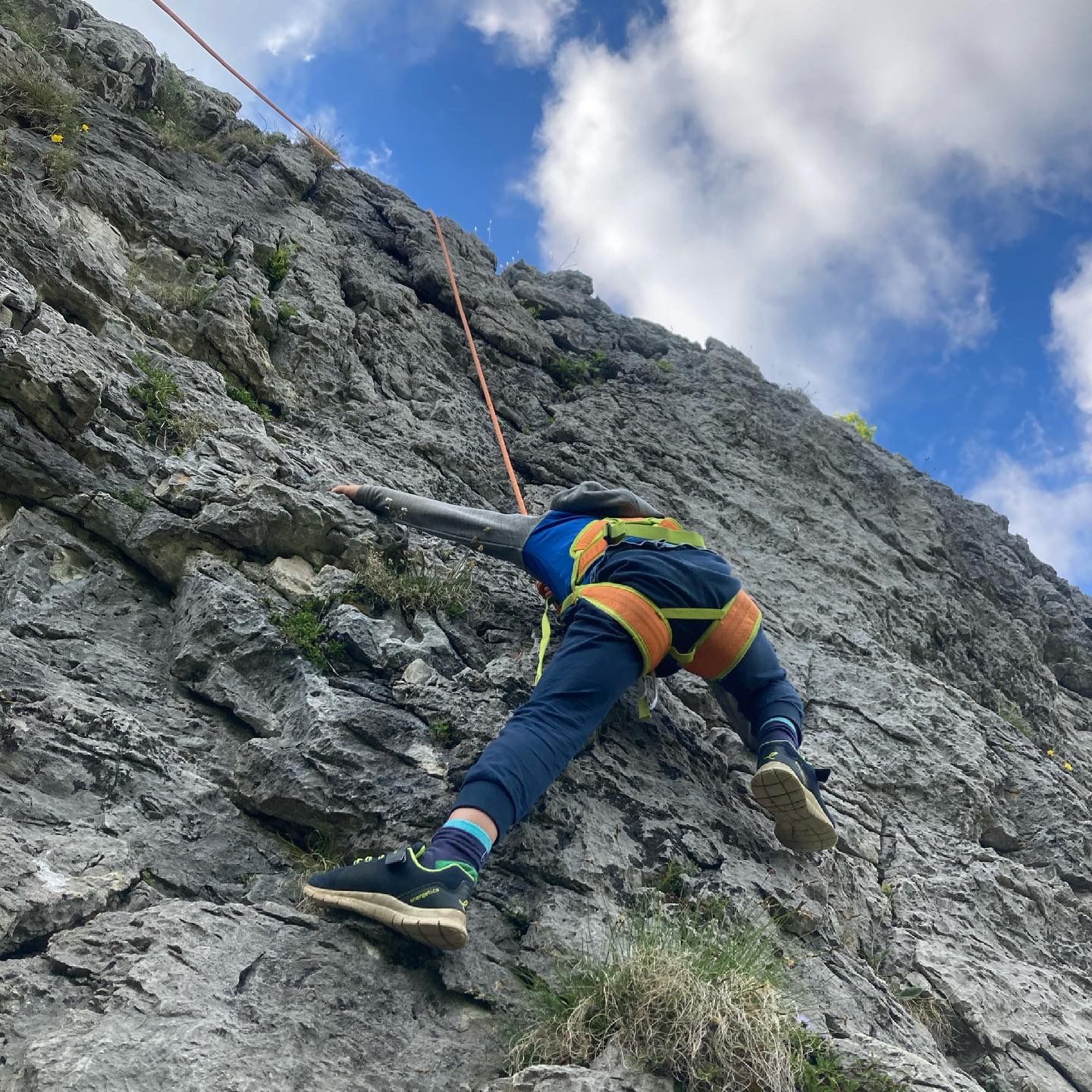 تسلق العائلات: عيش الأمان والمتعة أثناء التسلق في جبال الألب مع أطفالك.