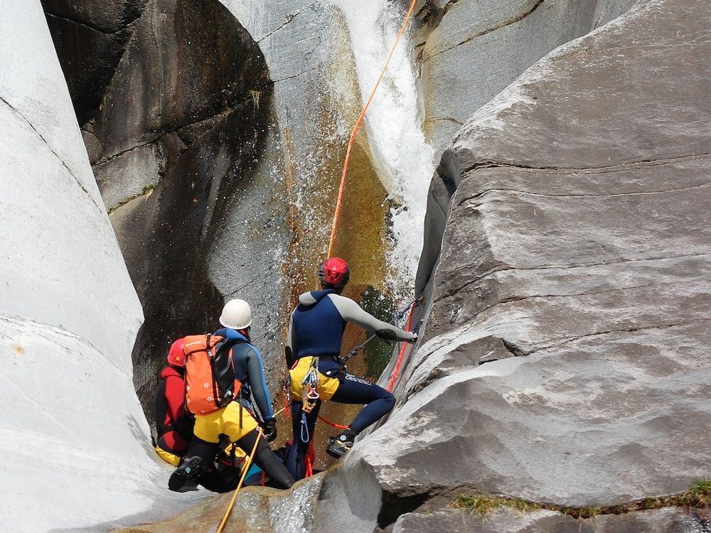 جرّب مغامرات مثيرة في نهر الأرڤي مع أصدقائك ومرشد ذو خبرة.