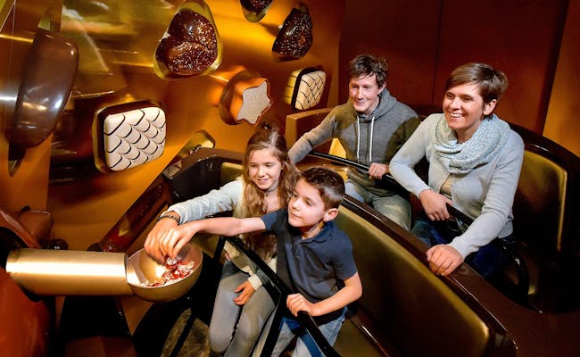 Swiss Chocolate Adventure: ครอบครัวประสบการณ์การท่องเที่ยวช็อกโกแลตในลูเซิร์น.
